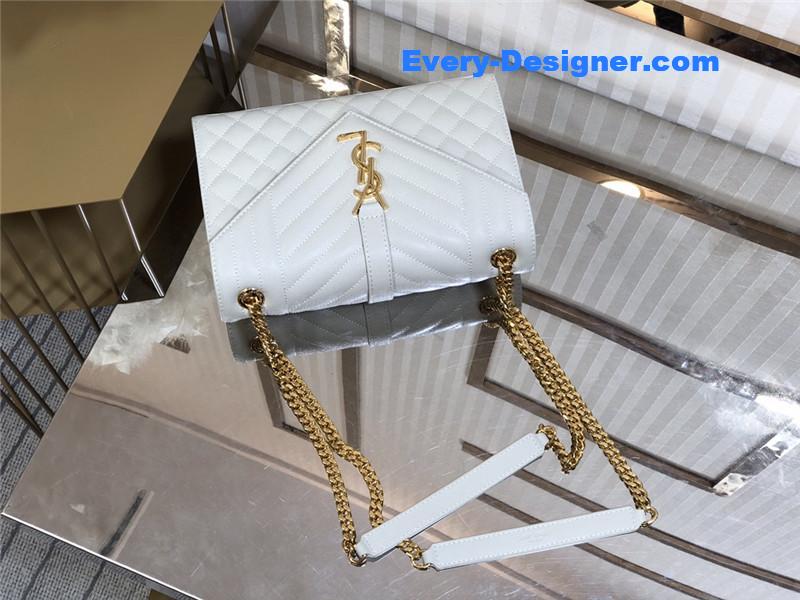 Y51 medium envelope shoulder bag