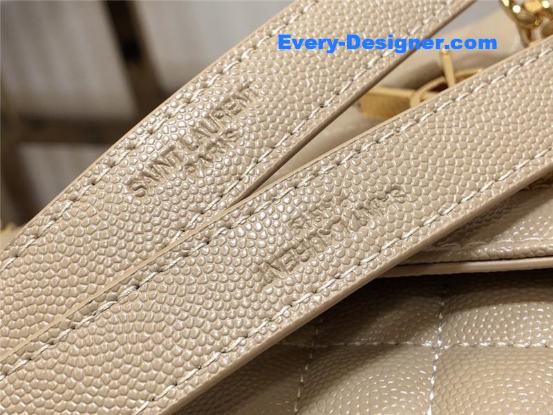 Y51 medium envelope shoulder bag