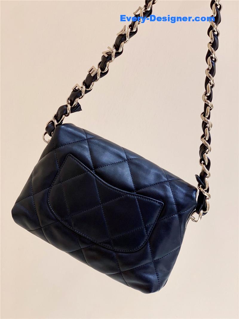 Ch**el letter logo hobo bag