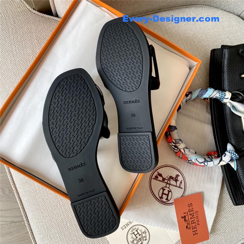 H**me5 new classic pig nose chain slippers