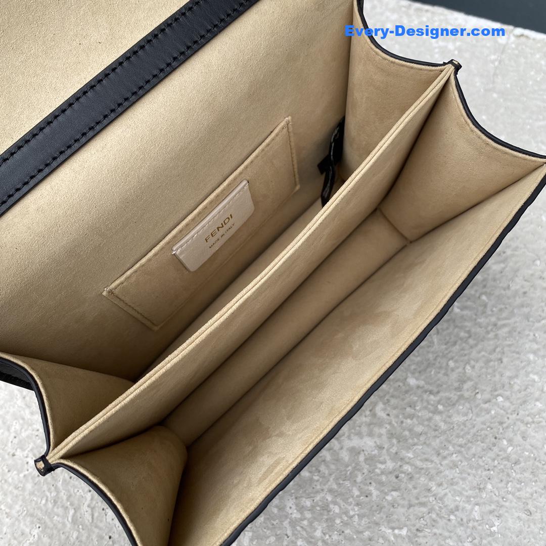 F**di kan i shoulder bag