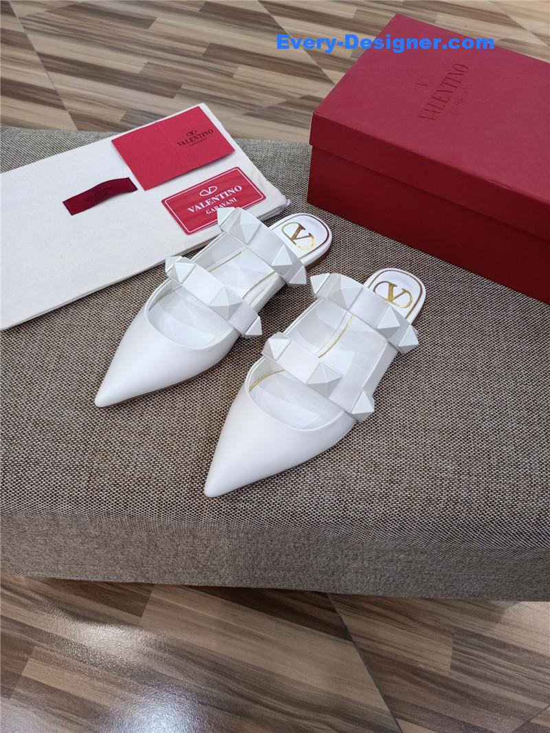 Va1e*ntin0 logo bronzing sandals