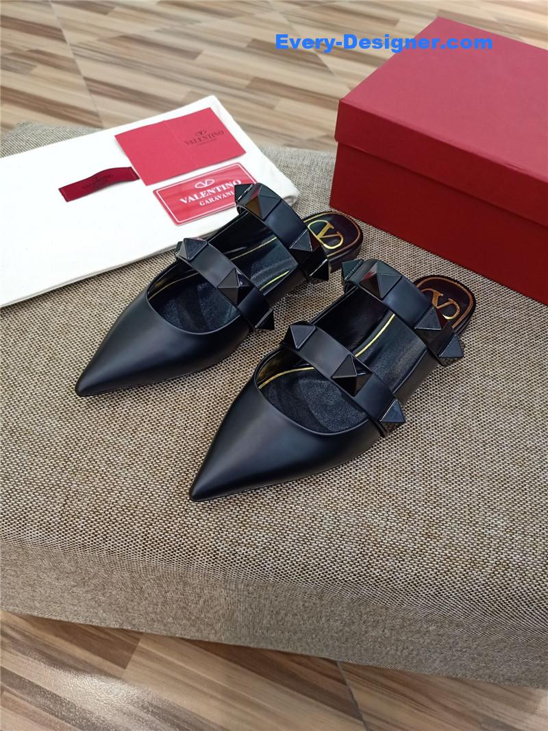 Va1e*ntin0 logo bronzing sandals