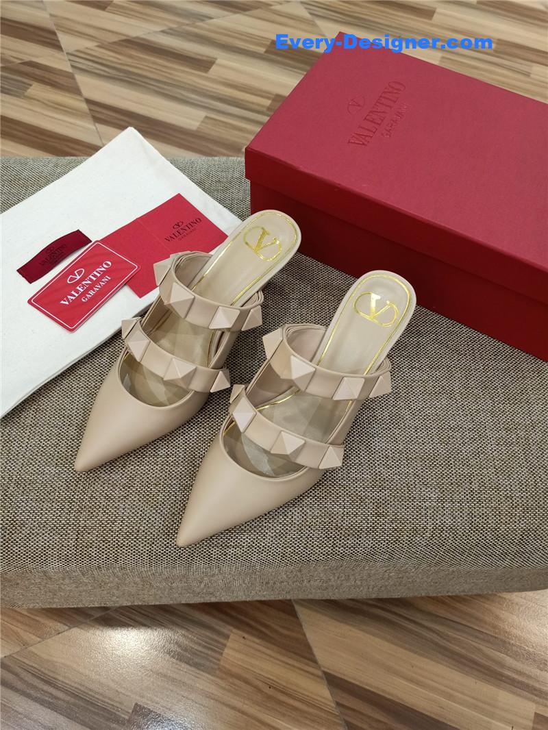 Va1e*ntin0 logo bronzing sandals