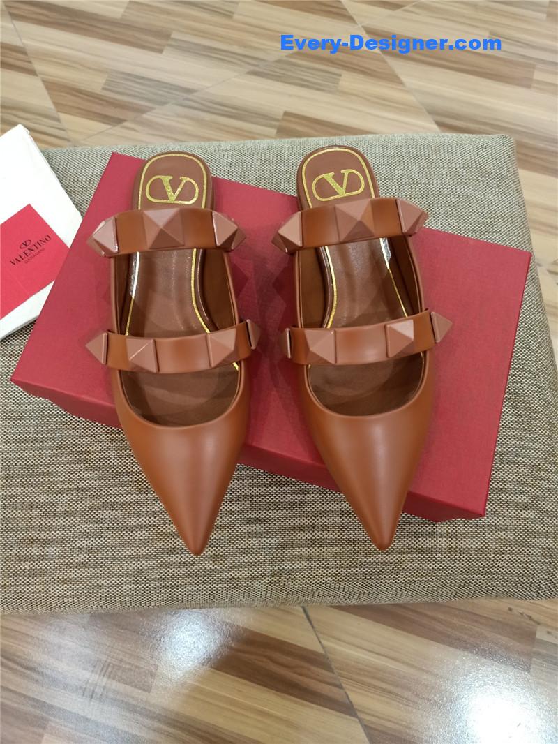 Va1e*ntin0 logo bronzing sandals