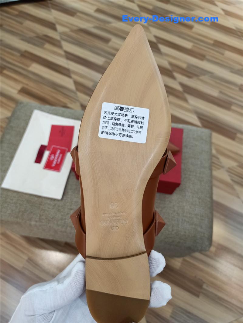 Va1e*ntin0 logo bronzing sandals