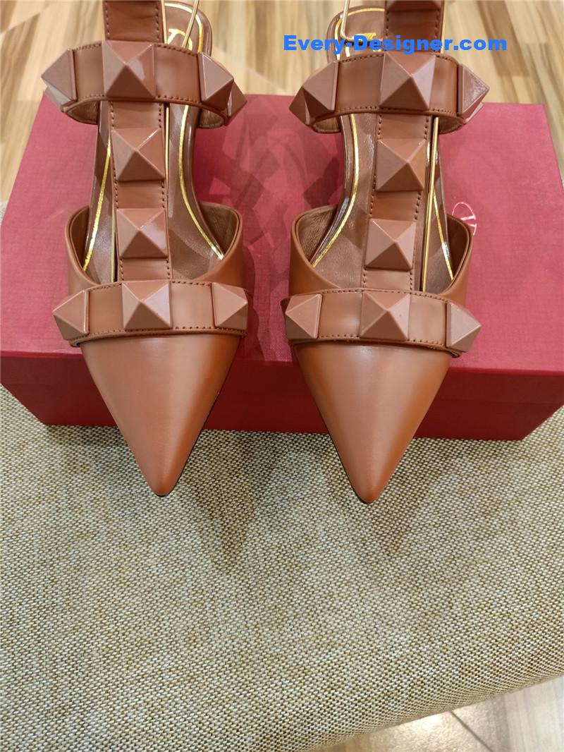 Va1e*ntin0 logo bronzing sandals