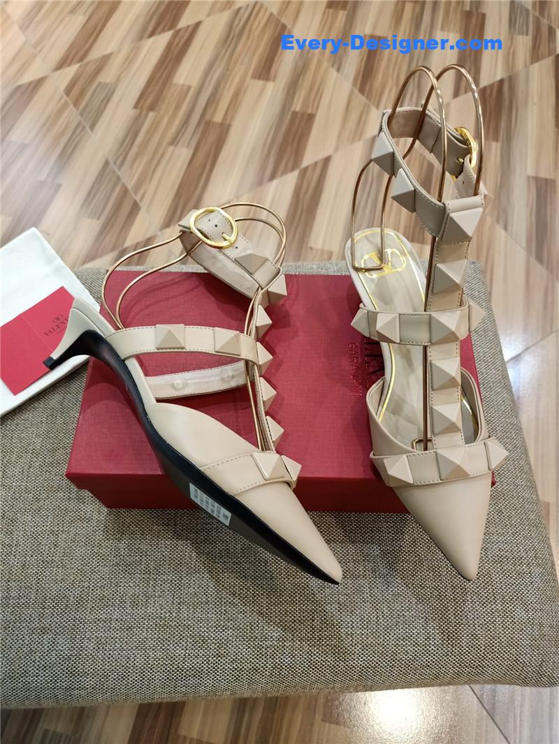 Va1e*ntin0 logo bronzing sandals