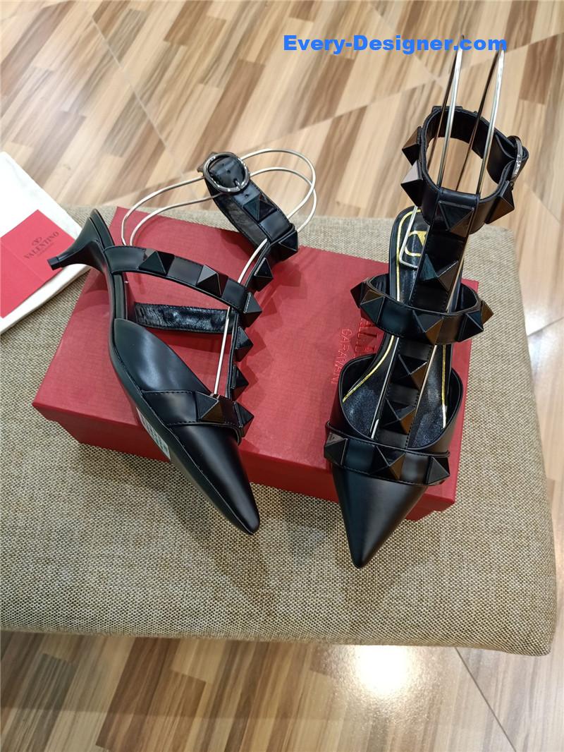 Va1e*ntin0 logo bronzing sandals