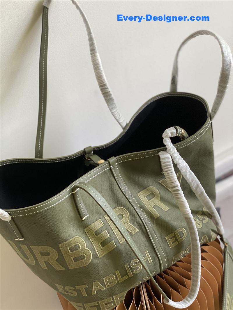 Bv*b*rry beach tote bag