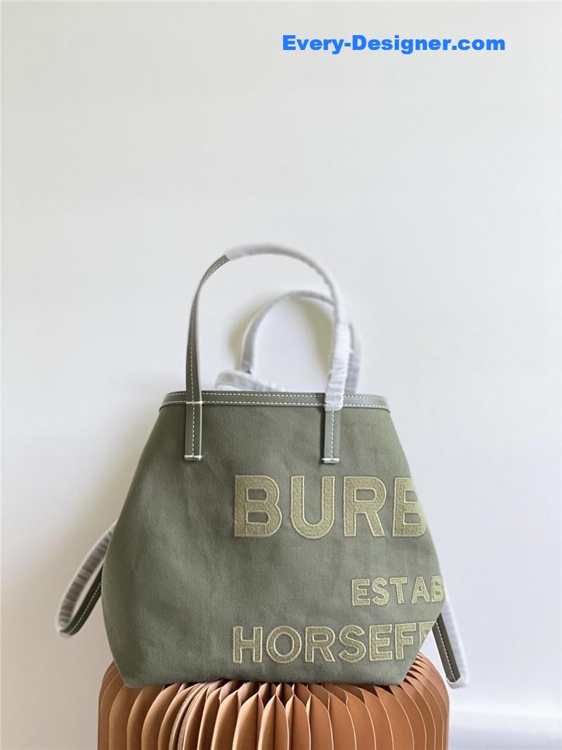 Bv*b*rry beach tote bag