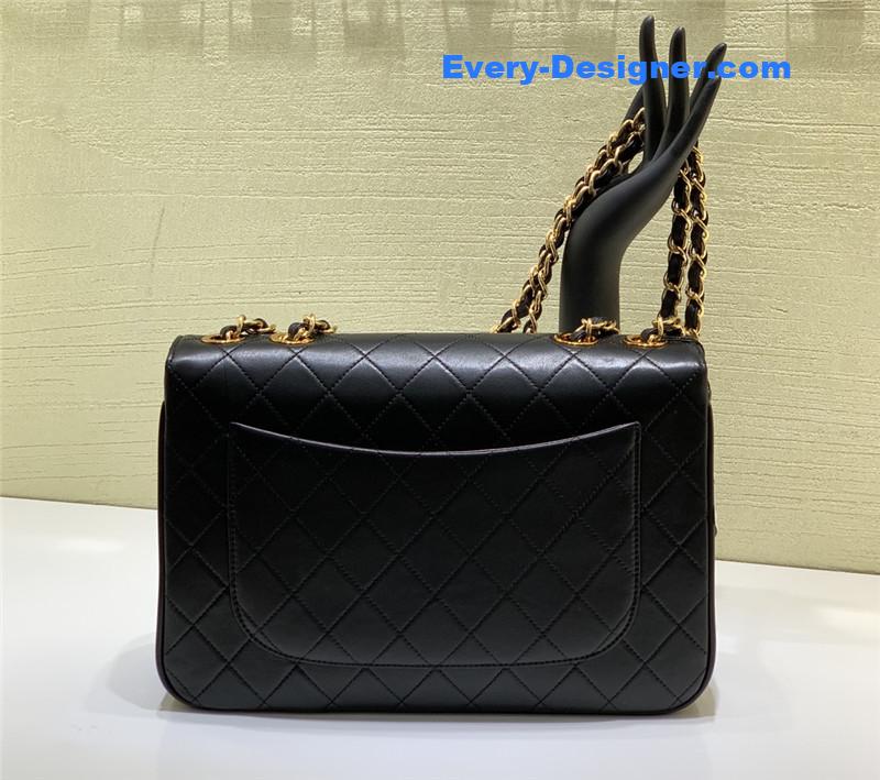 Ch**el chain limited gold buckle bag