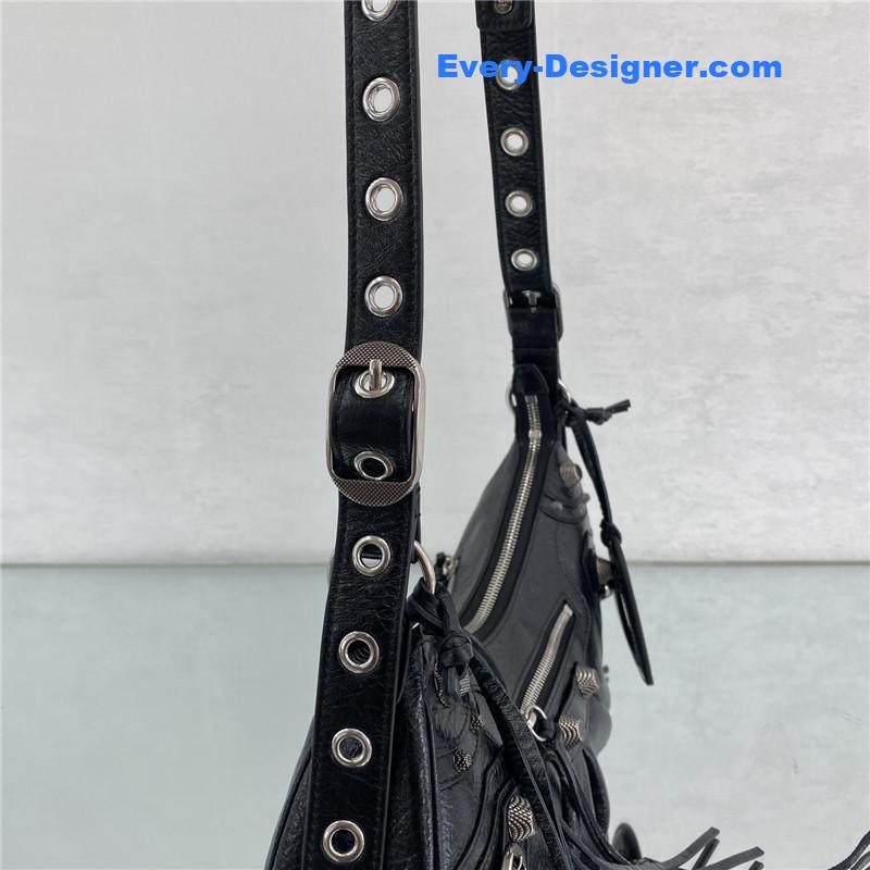 Ba1en*iaga le cagole leather shoulder bag