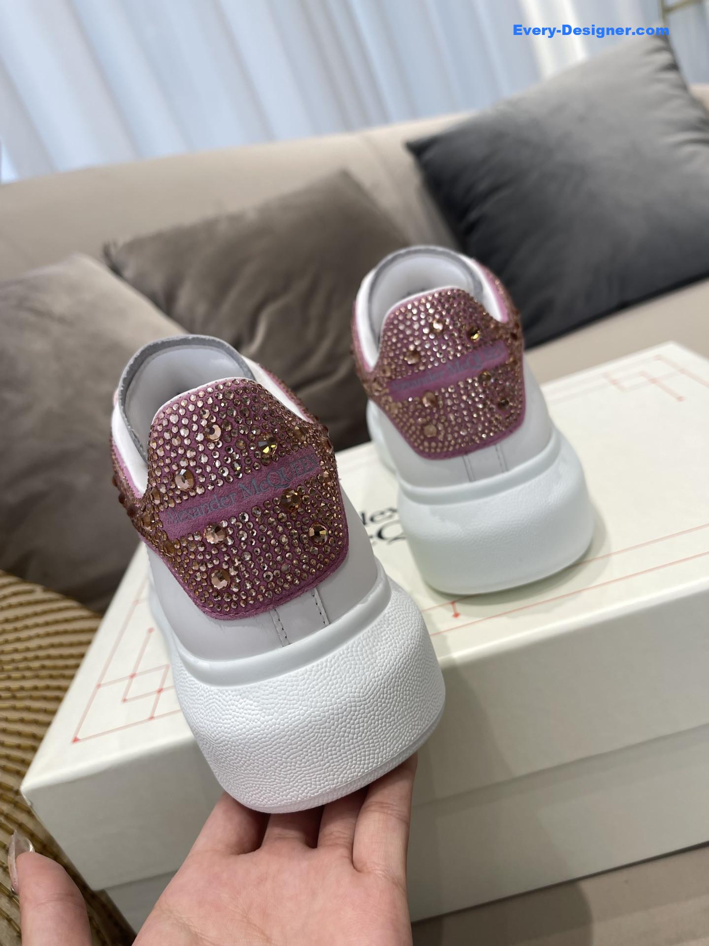 a1exa*der Mcqv*en couple sneakers