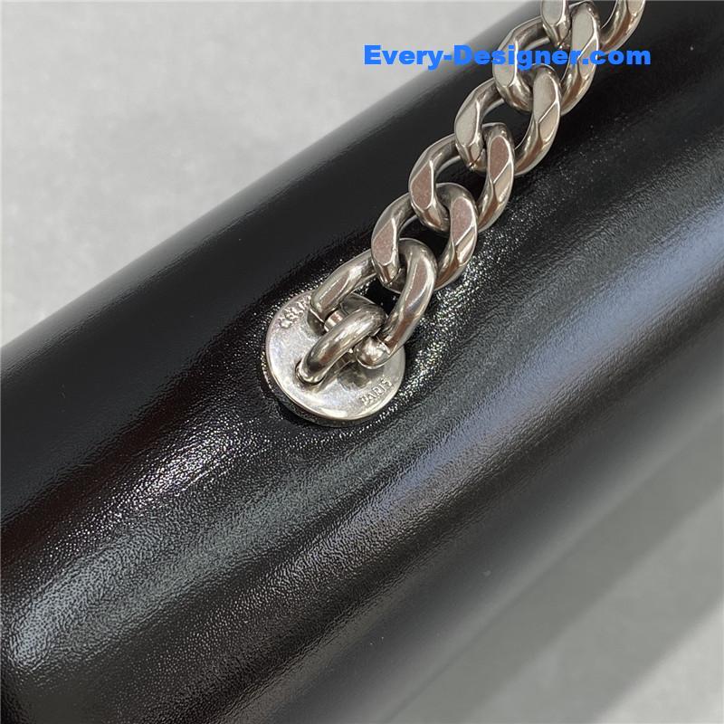 Ce1i*e triomphe chain shoulder bag