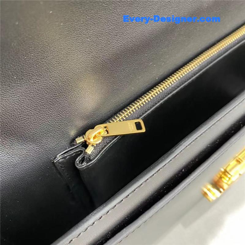 Ce1i*e triomphe chain shoulder bag