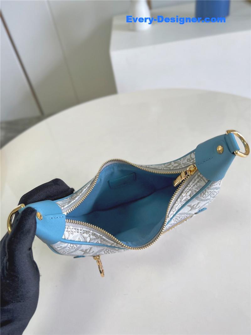 l0vis Vvtt0n lv monogram jacquard denim loop bag