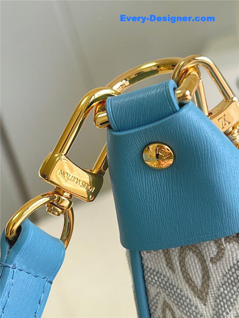 l0vis Vvtt0n lv monogram jacquard denim loop bag