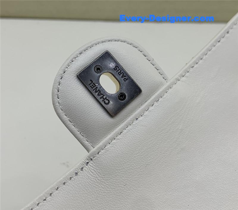 Ch**el badge cf metal decorative chain bag large