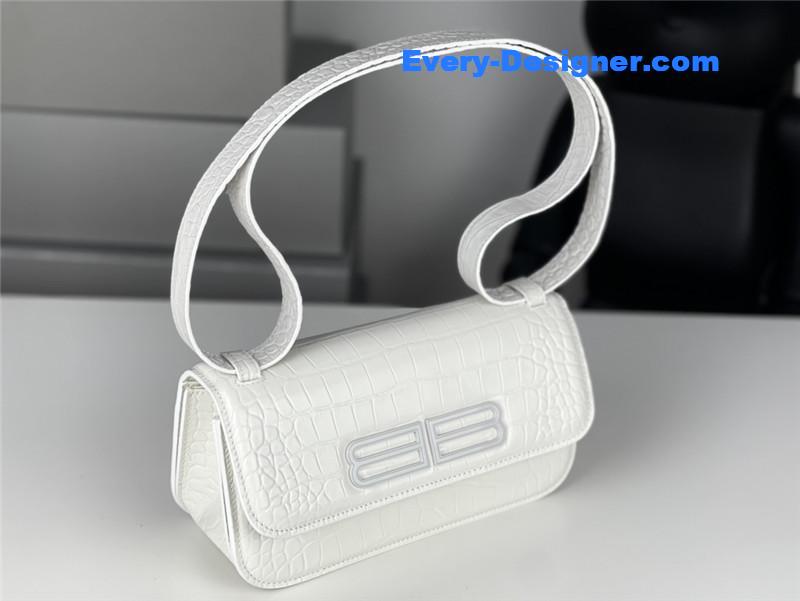 Ba1en*iaga gossip small bag crocodile