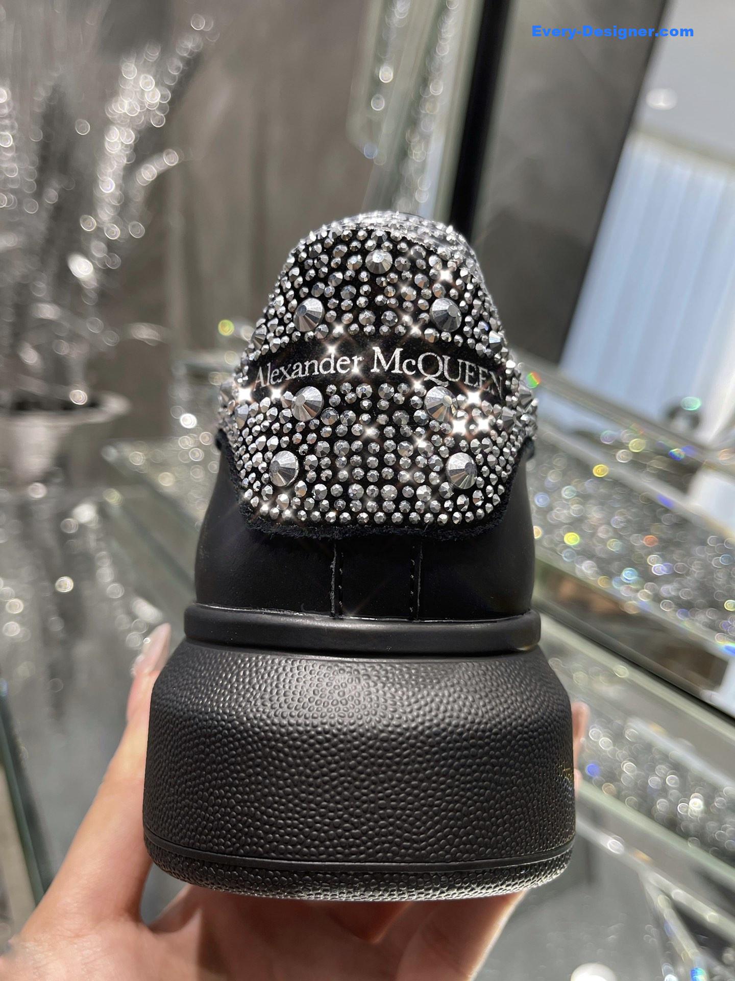 a1exa*der Mcqv*en couple sneakers