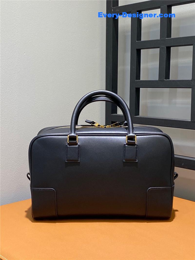 L0ew* amazona 28 bag