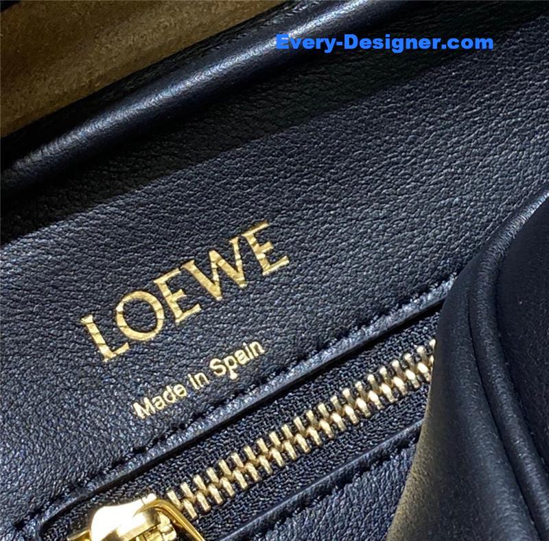 L0ew* amazona 28 bag