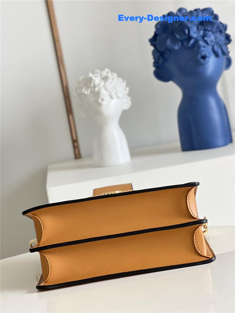 l0vis Vvtt0n lv dauphine mm white monogram canvas bag