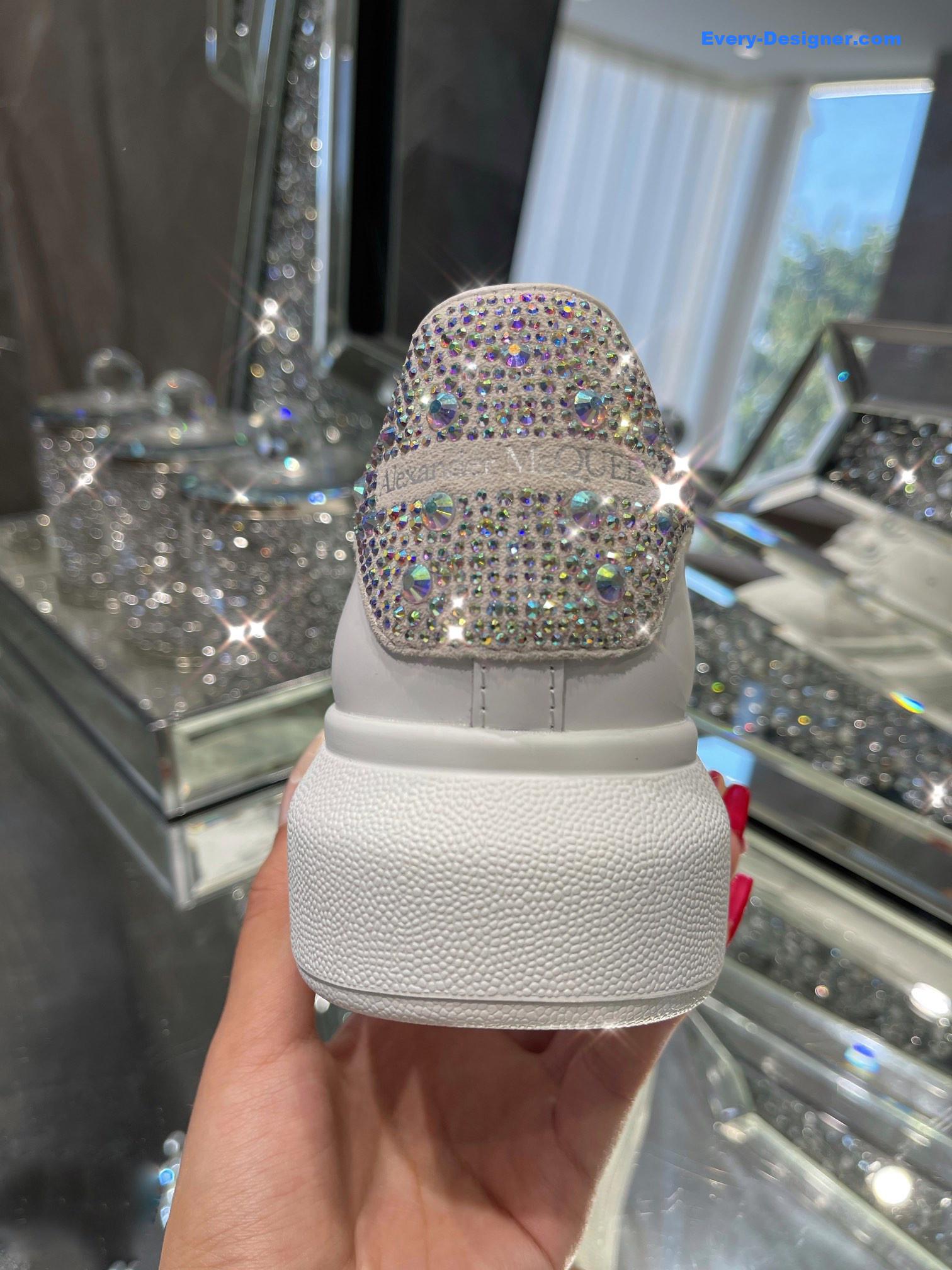 a1exa*der Mcqv*en couple sneakers