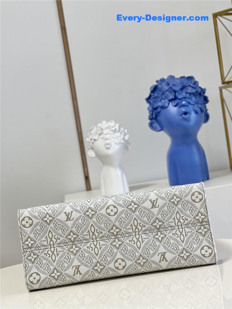 l0vis Vvtt0n lv onthego mm canvas bag