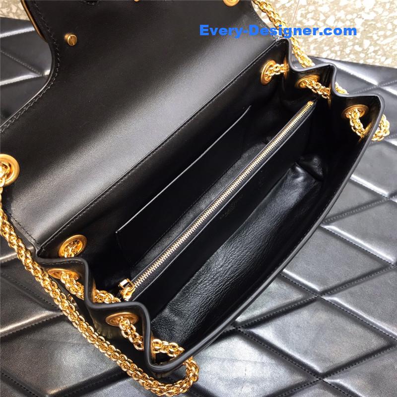 Va1e*ntin0 garavani stud sign leather shoulder bag