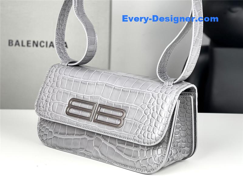 Ba1en*iaga gossip small bag crocodile