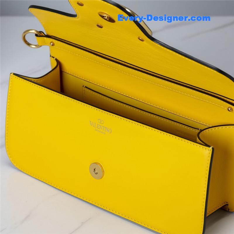 Va1e*ntin0 vlogo signature shoulder bag