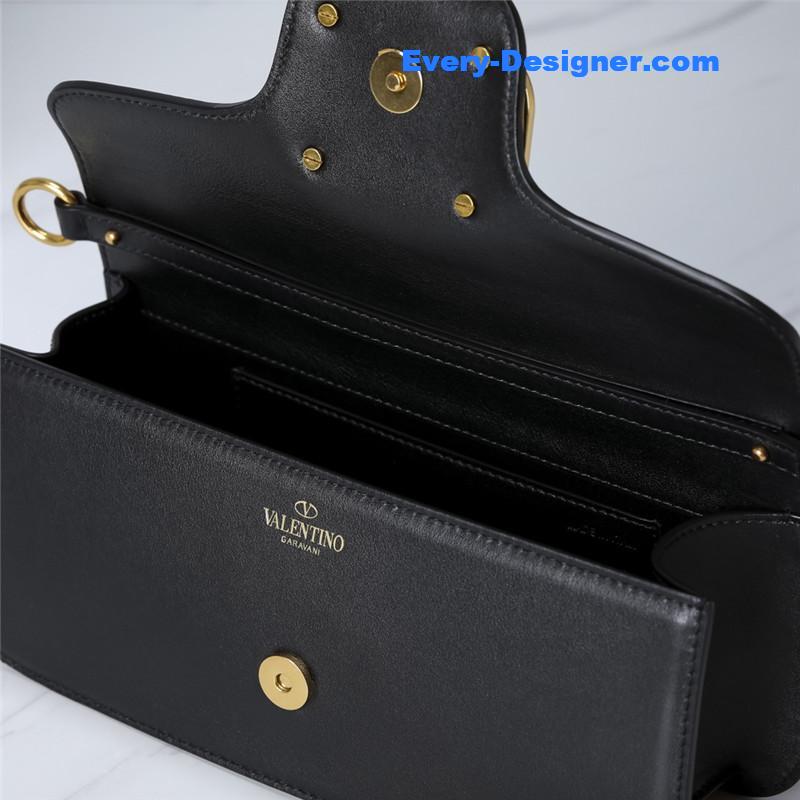 Va1e*ntin0 vlogo signature shoulder bag