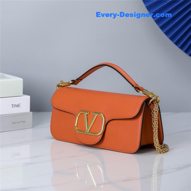 Va1e*ntin0 vlogo signature shoulder bag
