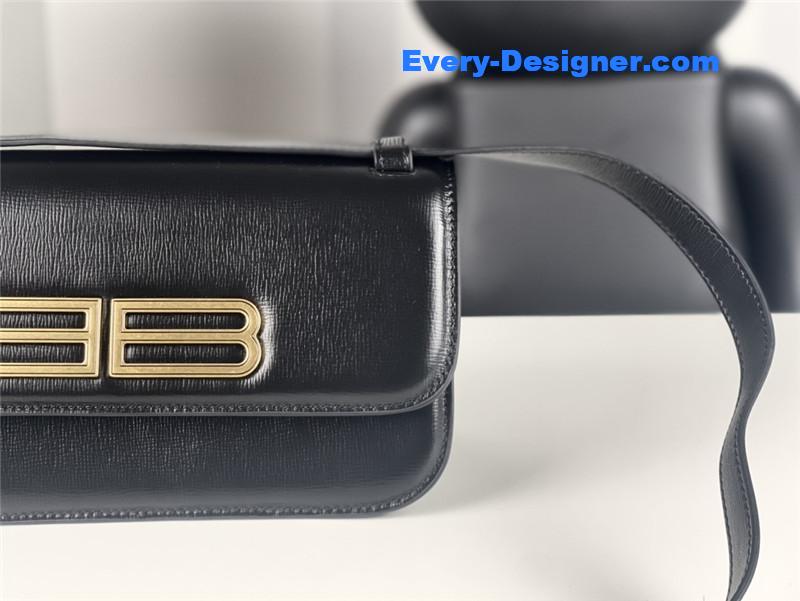 Ba1en*iaga gossip bag small