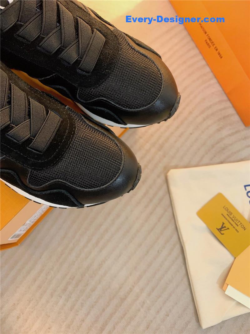 l0vis Vvtt0n lv run away sneakers