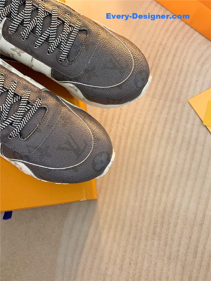 l0vis Vvtt0n lv run away sneakers