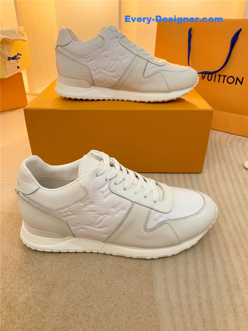 l0vis Vvtt0n lv run away sneakers