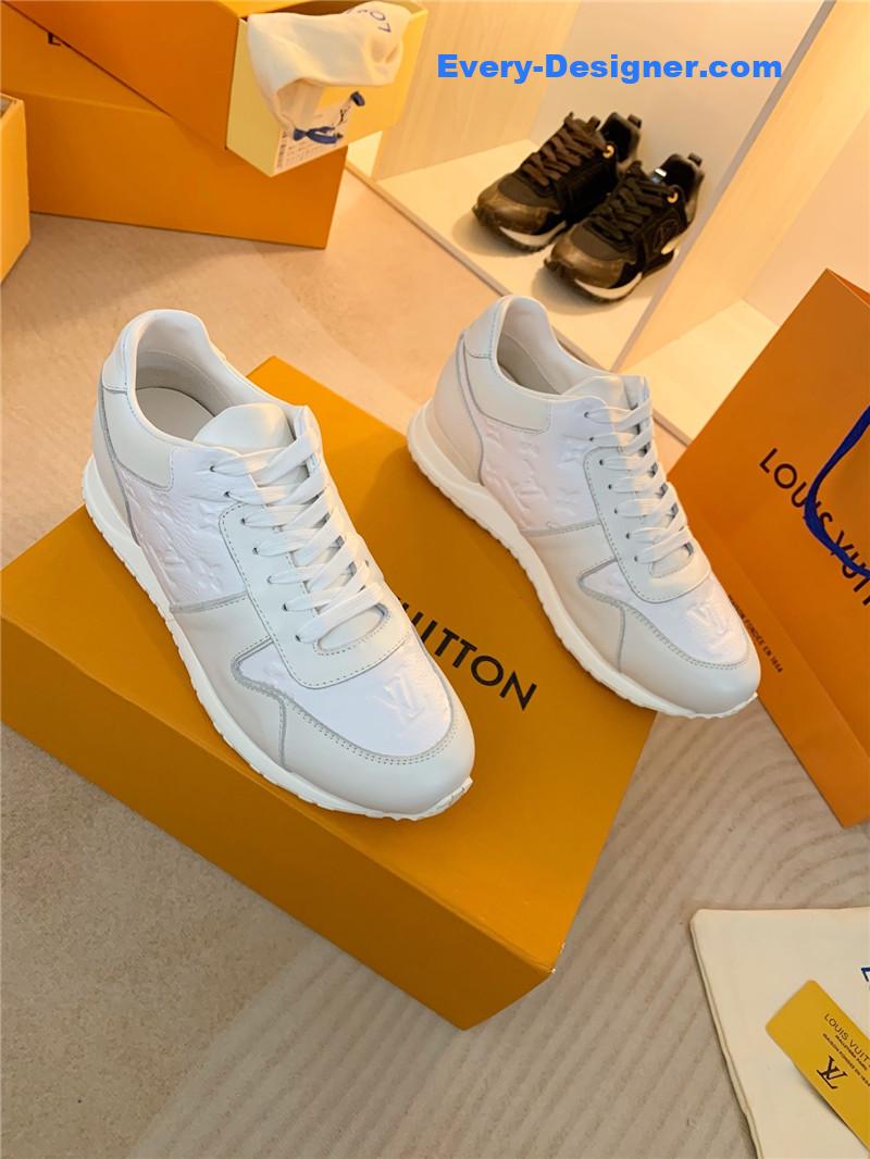l0vis Vvtt0n lv run away sneakers