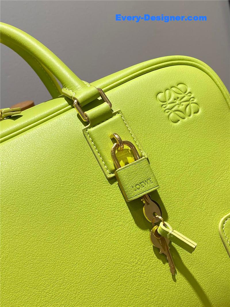 L0ew* amazona 28 bag