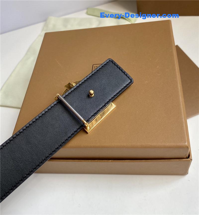 Bv*b*rry b buckle belt