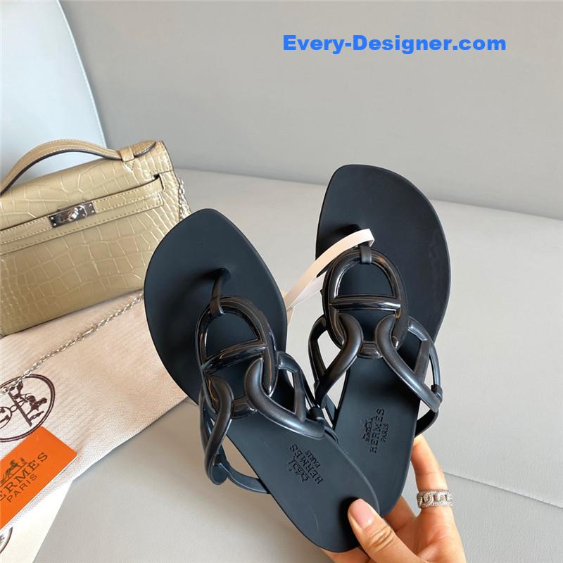 H**me5 new pig nose chain flip flops