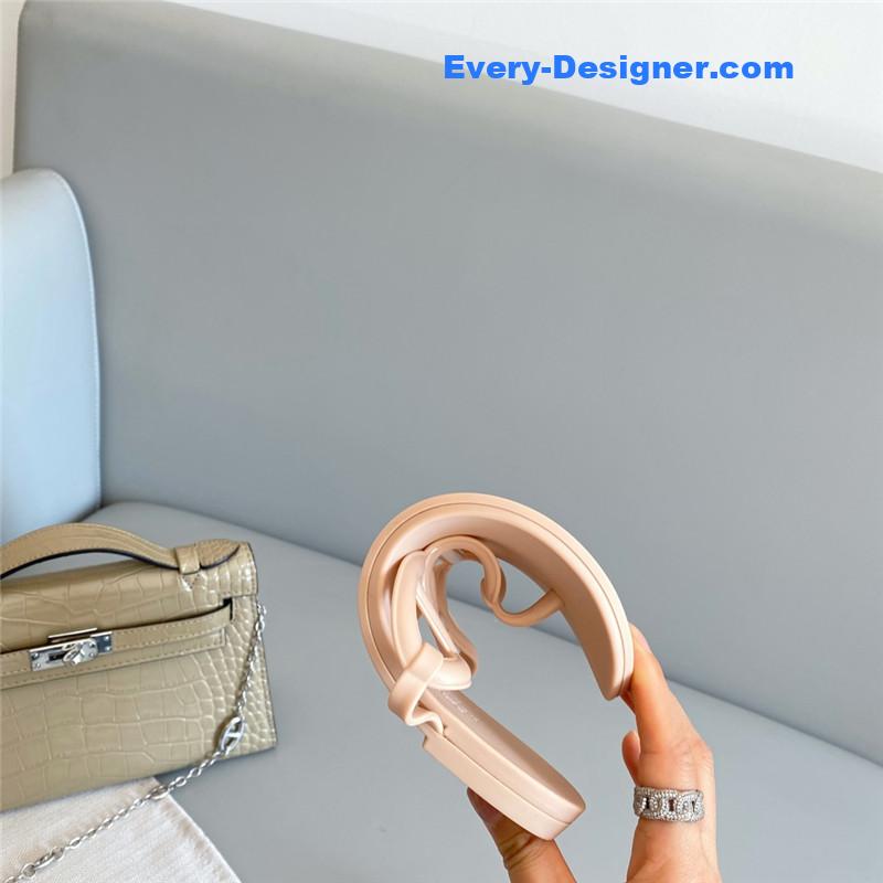 H**me5 new pig nose chain flip flops