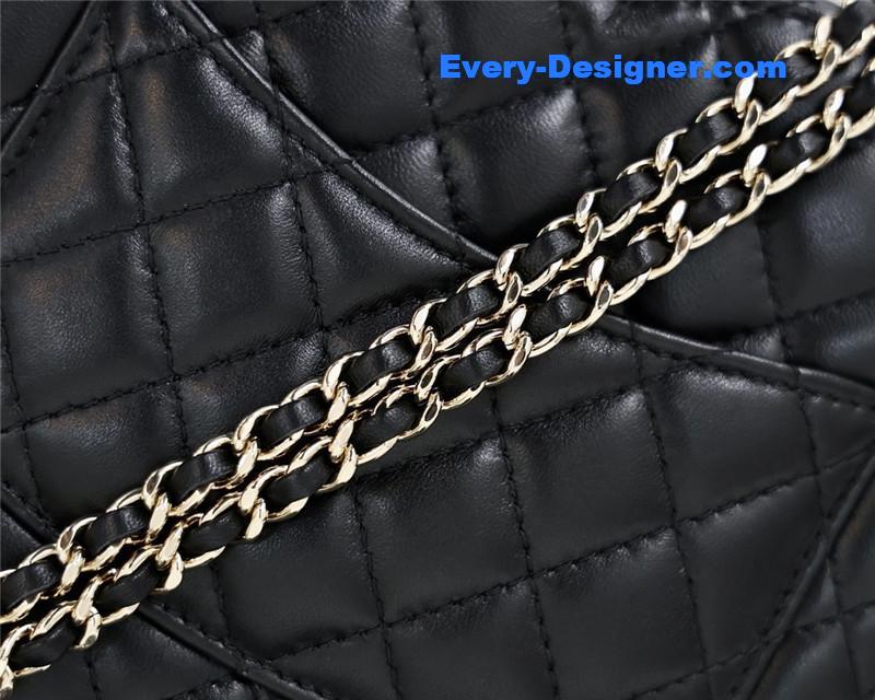 ch**el D1am0nd heart bag black