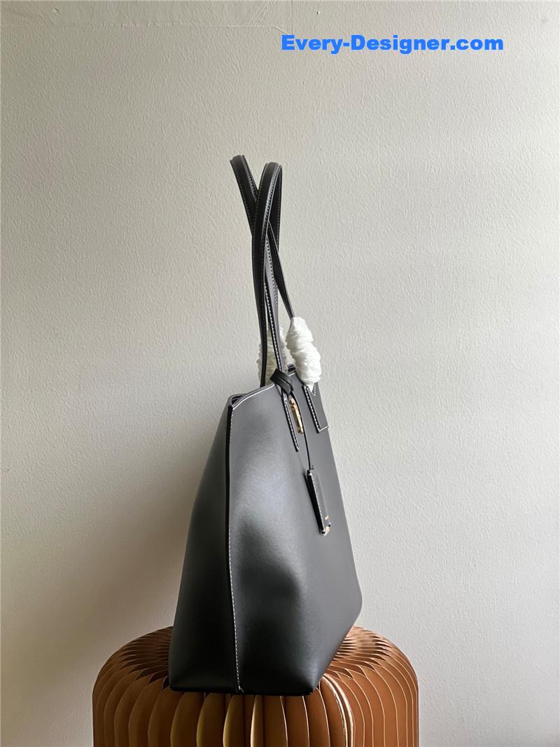 Bv*b*rry tote bag shopping bag