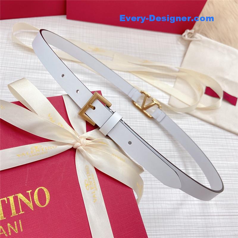 Va1e*ntin0 v buckle belt