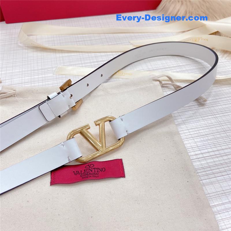 Va1e*ntin0 v buckle belt