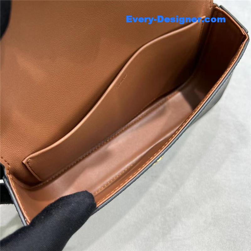 Ce1i*e triomphe chain shoulder bag