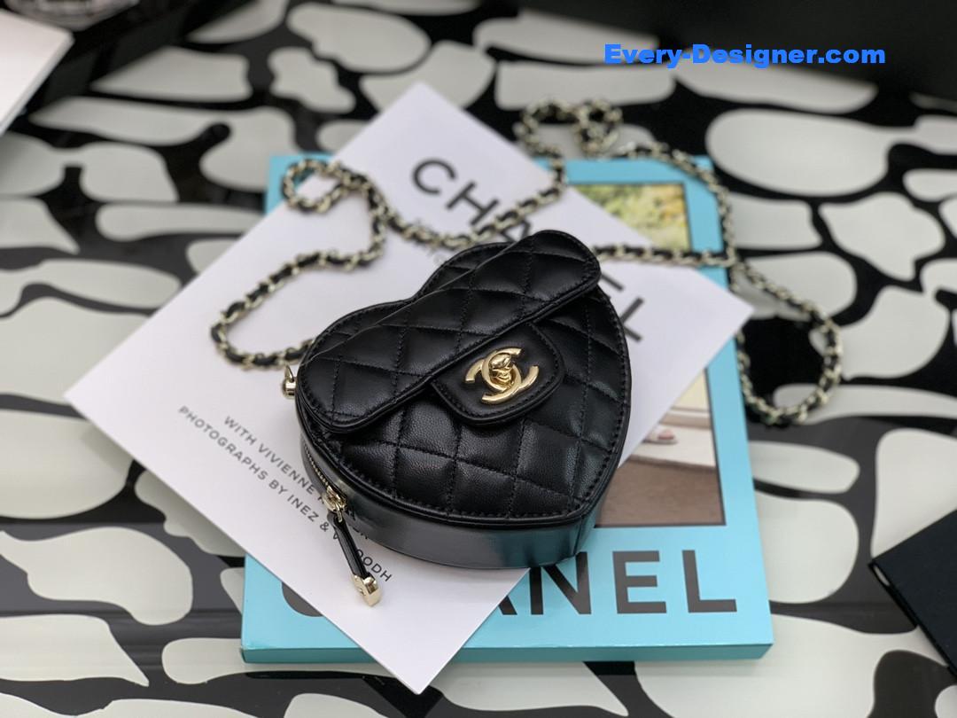 ch**el D1am0nd heart-shaped chain bag